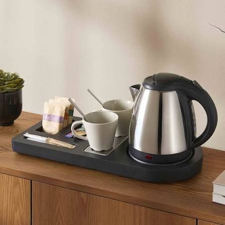 Welcome Trays & Kettles