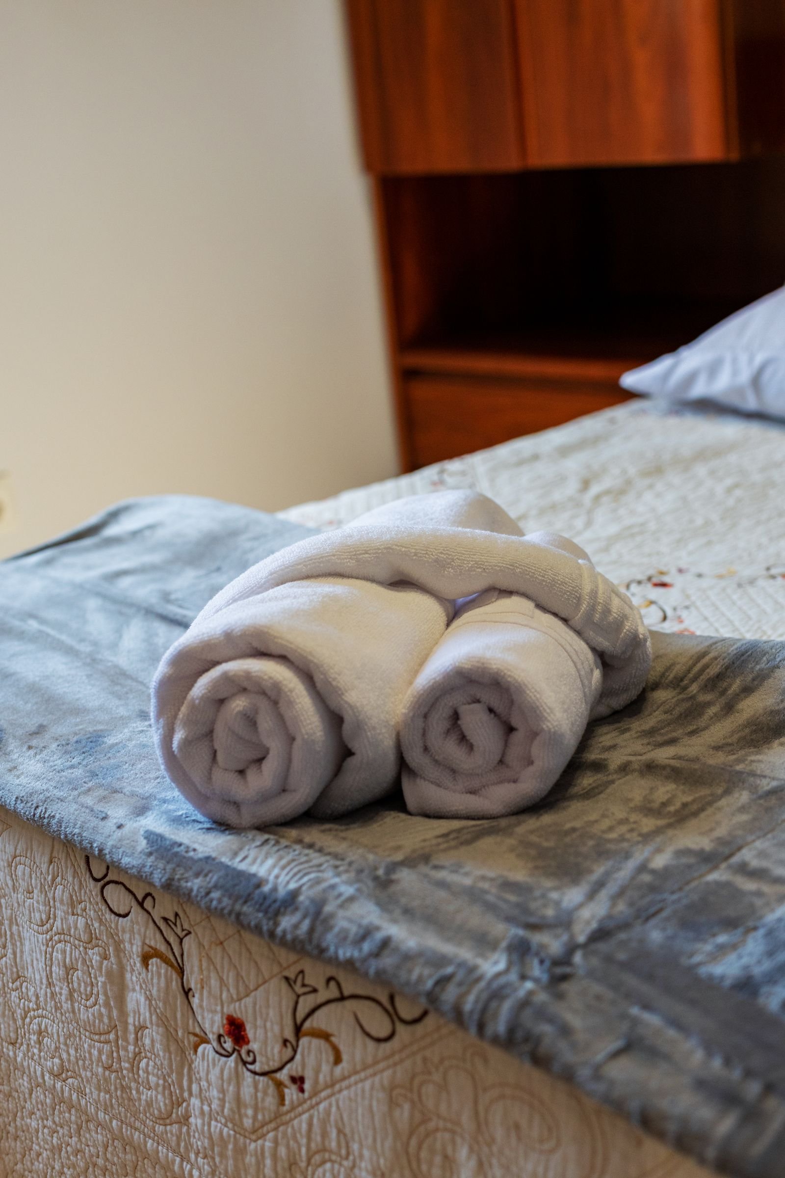 Guest Room Trio in use | KEMET